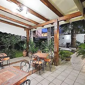 Kimos 住宿加早餐酒店